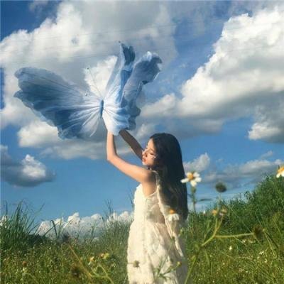 水瓶座女孩